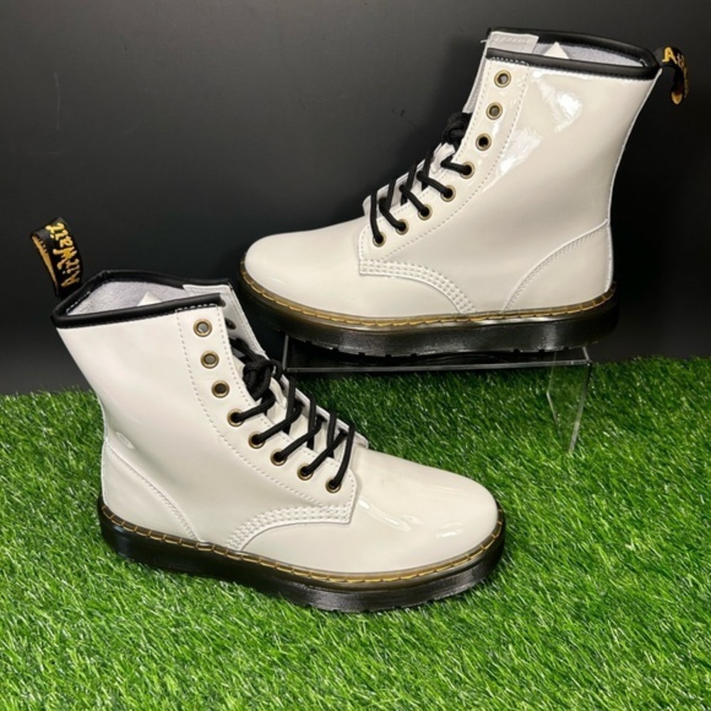 Doc Martens Zavala Combat Boots Women's Size 8 White Leather‎ Lace Up Brand New